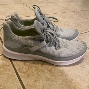 Puma women’s Laguna Fusion Sport Spikeless golf shoe